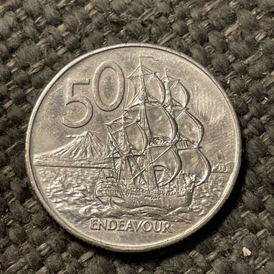 1984 New Zealand 50 Fifty Cents Elizabeth II - Endeavour.