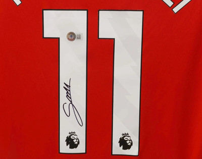 Gabriel Martinelli Signed Arsenal FC Home Soccer Jersey #11 with