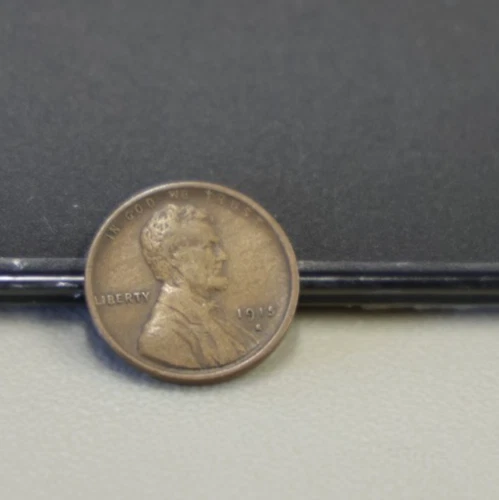 1915 S US Lincoln Cent 1c Semi Key Fine.
