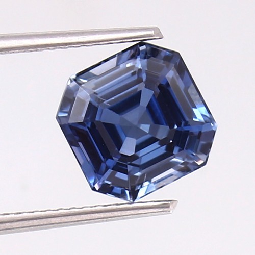 SAPHIR BLEU NATUREL (NEELAM) 4,40 CARATS Certifié