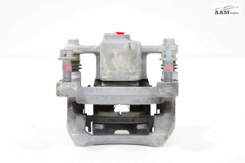 PINZA DE FRENO ABS TRASERA DERECHA CHEVROLET TRAILBLAZER 2021-2022 OEM Foto 3 de 4