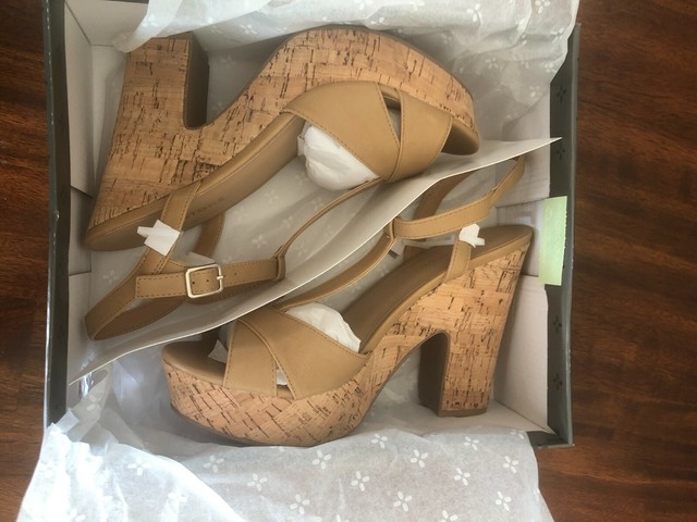tan cork heels