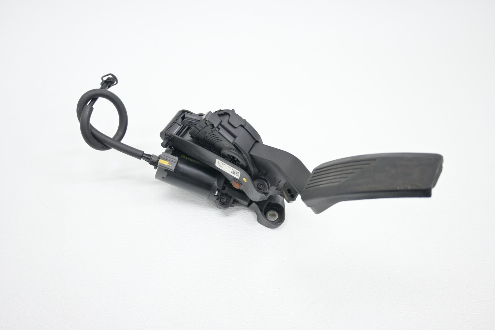 Maserati Ghibli 2014-2021 Accelerator pedal P/N 1130057