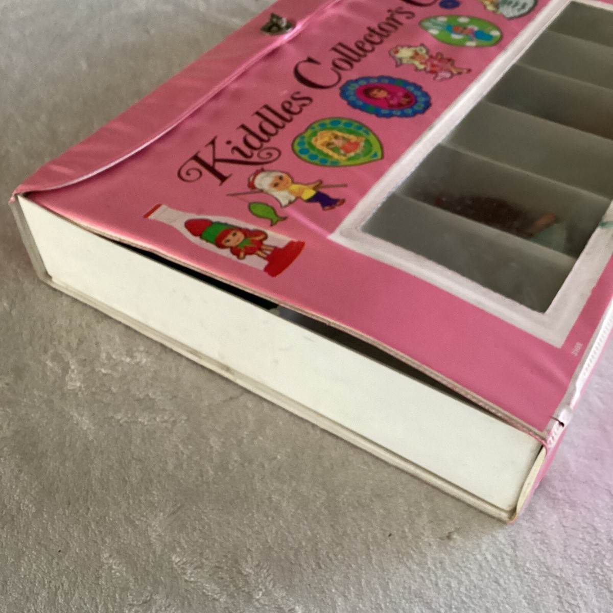 Vintage 1967 Mattel Liddle Kiddles Collector's Case With 9 Kiddle