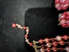 Vintage Red & Pink Shiny Beaded Strand Necklace & Matching Earrings Marked Japan — photo 4