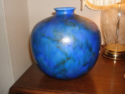 Atemberaubende seltene große Vintage Clews Chamäleon Ware meliert kobaltblau Vase 1930er