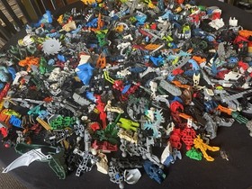 HUGE LEGO Bionicle Lot 7lb parts Masks Figures Weapons Technics Pieces