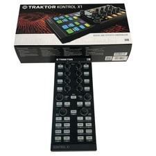 Native Instruments TRAKTOR KONTROL X1 MK1 Decks And Effects DJ Controller