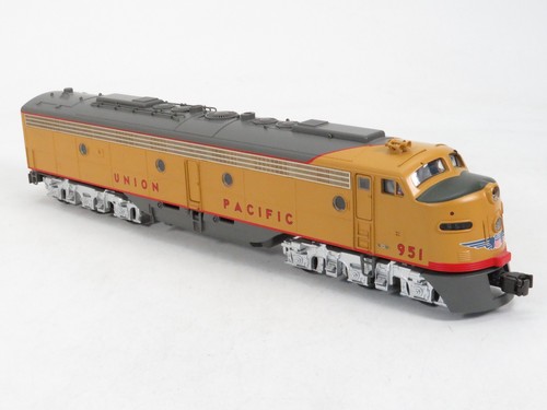 Locomotora diésel MTH 20-2208-1 Union Pacific E-8 unidad A #951, calibre O | Condition: Used