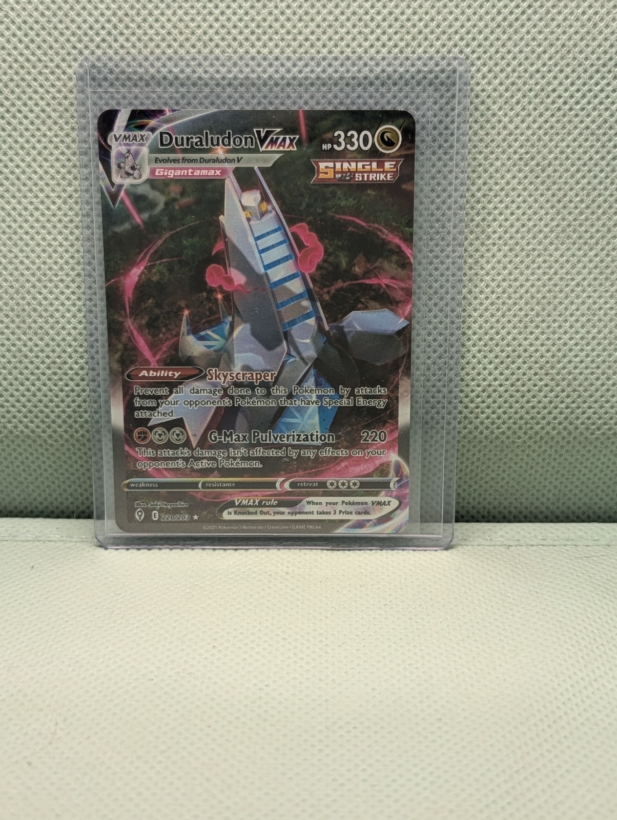 Duraludon VMAX (Alternate Art Secret) 220/203 SWSH07: Evolving Skies Holo