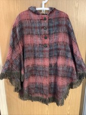 Vintage Ladies Rannoch Designs Mohair Wool Hooded Cape