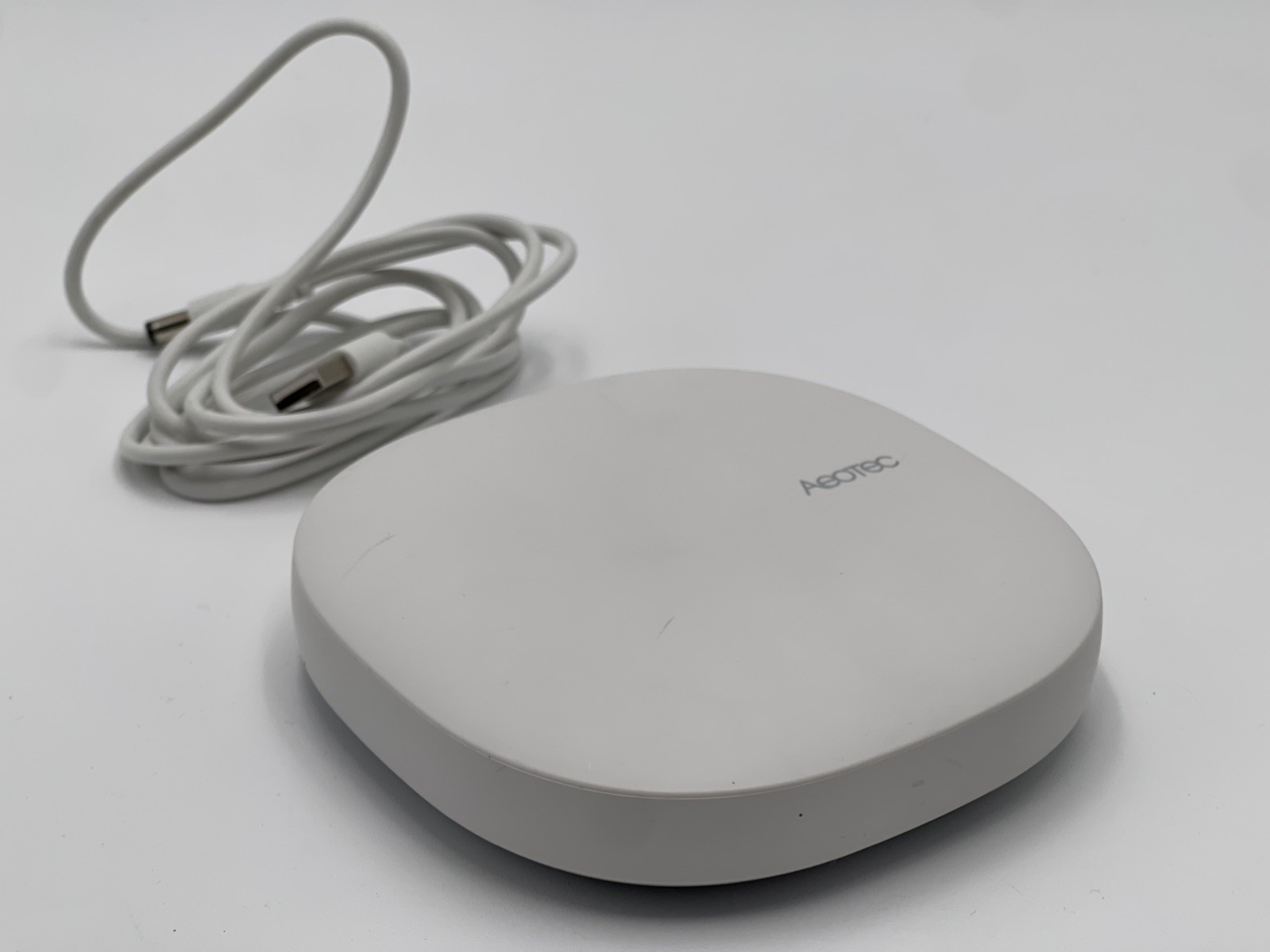 Aeotec Smart Home Hub,  SmartThings Hub, Z-Wave Zigbee Gateway (V3)  - Used