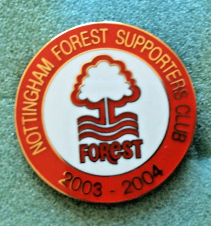 Nottingham Forest FC Insigne commémoratif du Bouclier rouge