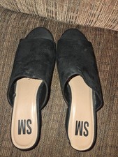 SM Black Suede Chunky Heeled Mules Slip on Sandals Woman  s Size 9