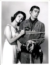 BR43 Original Photo MARITTE HARTLEY RICHARD MULLIGAN The Hero Man Rope Tied Up