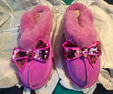 BRAND NEW UGG COQUETTE SLIP-ON SLIPPERS PINK FUR LINED SEQUIN BOW WOMEN'S US 12