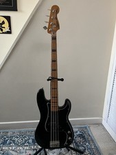 Squier by Fender Classic Vibe 70's Precision P Bass Guitar