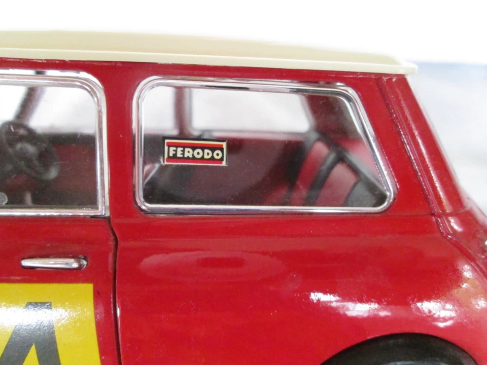 MINI COOPER S 1964 RALLYE MONTE CARLO N144 SOLIDO 1/16 - Image 3 of 4