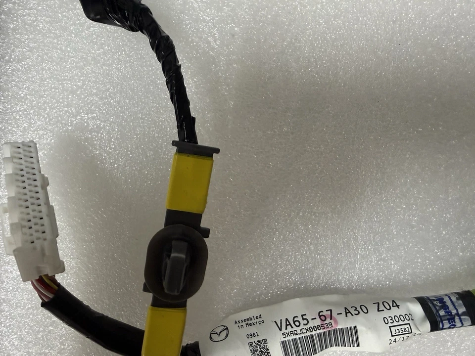 2023-2025 MAZDA CX-50 CX50 CABLE DE PUERTA DEL LADO DEL CONDUCTOR DELANTERO ARNÉS DE CABLEADO DE CABLE CORTO Foto 2 de 4