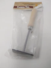 Minnesota Trapline 3 Inch Hide/Pelt Fleshing Scrapping tool 3" x 9"