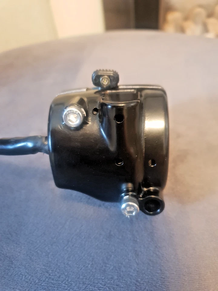 INTERRUPTOR MANILLAR LATERAL DERECHO YAMAHA RD250 RD400 C D Foto 3 de 4