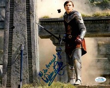 William Moseley Chronicles of Narnia Autographed Signed 8x10 Photo ACOA #6