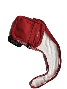 supreme bag ss18 red