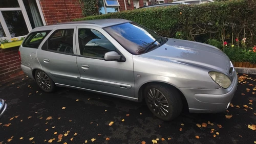 CITROEN XSARA ESTATE 2.0 HDI DIESEL TURBO.  FAMILY OWNED FOR 15 YEARS. - Picture 1 of 19