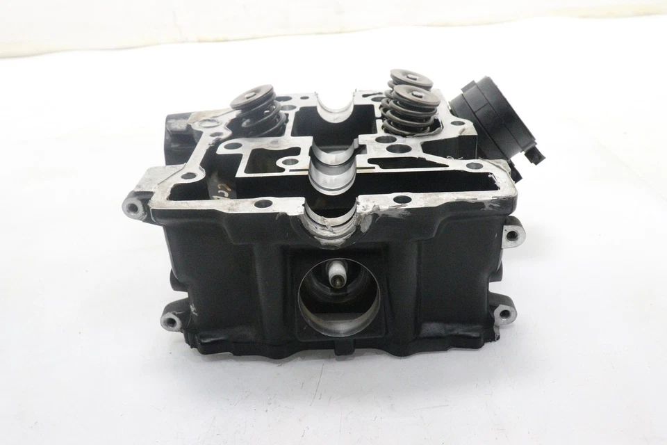 Honda Shadow Sabre 1100 2004 culata delantera Foto 4 de 4