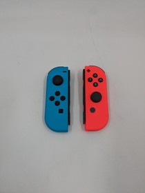 Nintendo Switch Console Mario Kart 8 Deluxe Bundle