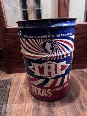 Vintage 1960s Authentic. Texas Refinery Corp. 7 Gallon Oil Drum Can w/ Handle