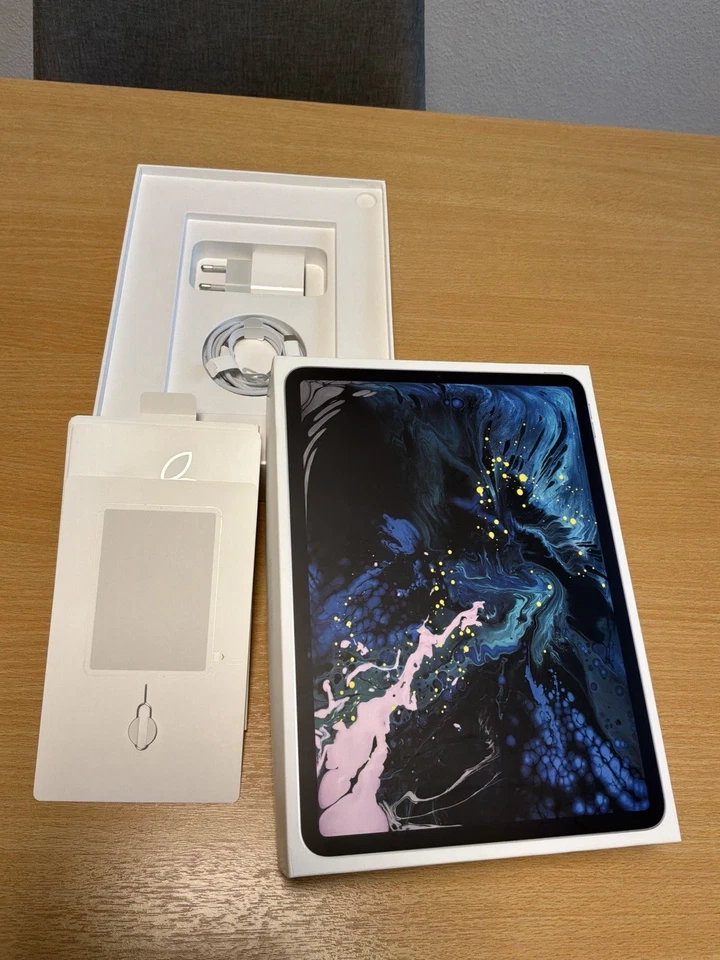 Apple iPad Pro 11 Zoll 256 gb  WiFi + LTE Cellular A1934  Silber - Bild 4 von 4