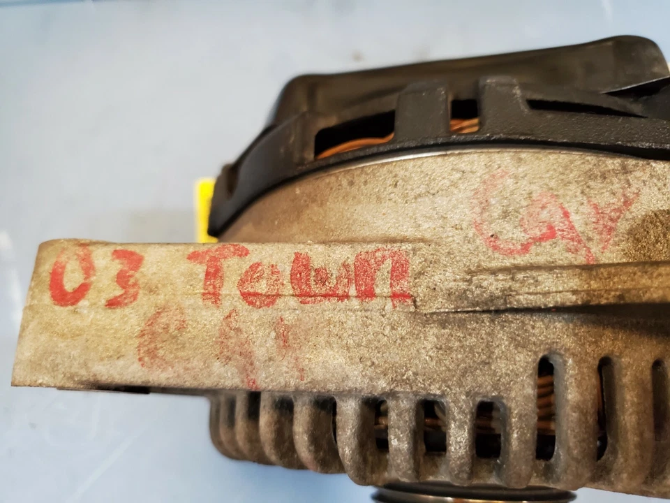 2003-2004-2005-2006-2007 Lincoln Town Car alternador generador Foto 3 de 4