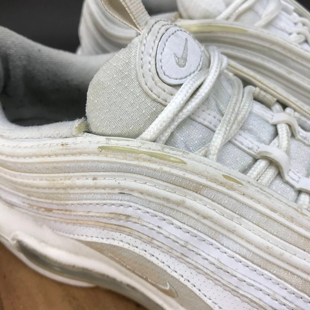 Airmax white hotsell shoes