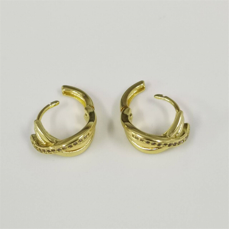 Pandora Crossover Pavé Hoftm Earrings with Sparkling Hoop Design  -image