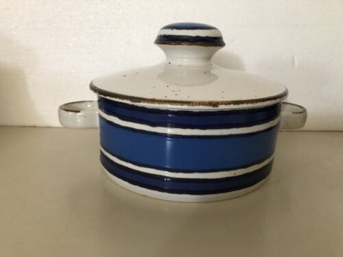 Vintage Midwinter Moon Casserole - Picture 4 of 11