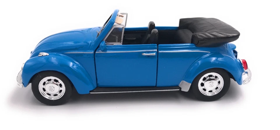 VW Maggiolino Cabrio Modellino Auto PRODOTTO LICENZIATO 1:34-1:39 Blu Bianco - Immagine 3 di 4