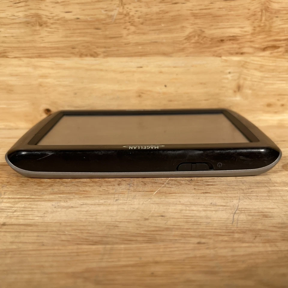 Magellan RoadMate 5120-LMTX Silver Black 5" Touchscreen Portable GPS Navigator - Image 3 of 4