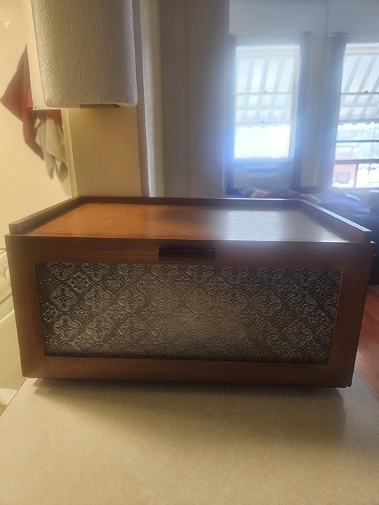 Vintage Retro Brown Bread Box Kitchen Counter