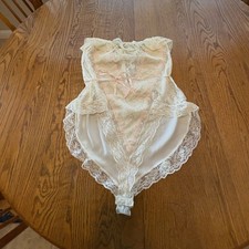 NWT Vintage 80  s Victoria's Secret Bridal White Lace Teddy Strapless Jezebel M