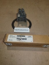 Schneider Modicon 990XTS00300 B200 Conversion Connector ==NEW IN BOX== 043510782