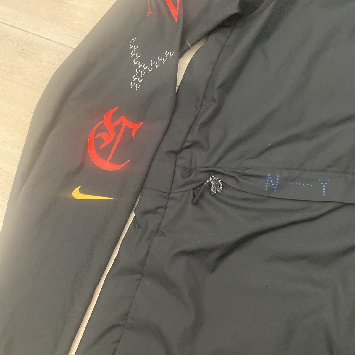 送料無料♡海外購入☆NIKE ナイキ CITY READY パーカー ブラック