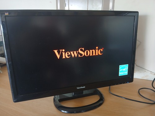 Viewsonic VA2465SMH 24" Widescreen LED LCD Monitor Used - 第 2/16 張圖片