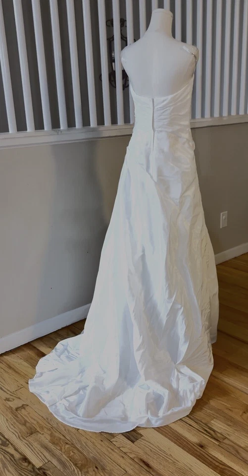 Vestido de novia David blanco tafetán sin tirantes tren desmontable 101588 nuevo con etiquetas Foto 2 de 4