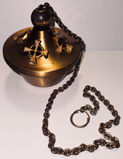 VINTAGE CATHOLIC CHURCH ALTAR HEAVY GOLD BRASS CENSER THURIBLE