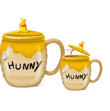 Disney Winnie The Pooh Hunny Pot 20 oz 3D Sculpted Mug With Lid