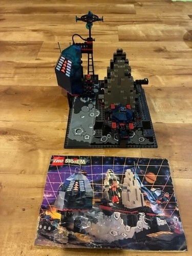 Lego 6959 Space Spyrius Lunar Launch Site Set with Manual 95% complete 1994 set