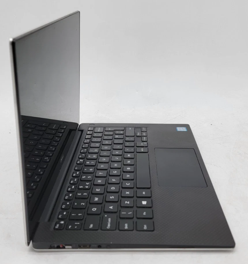 Dell XPS 13 9360 Laptop - Intel Core i5 7th Gen - 8GB RAM + 256GB NVMe - Image 2 of 4