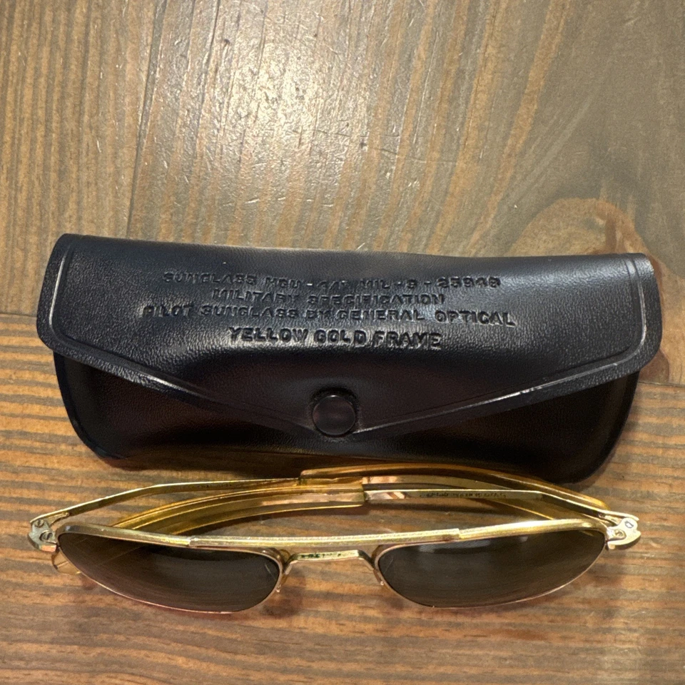 Gafas de sol vintage AO American Optical Gold Aviator 5 1/2 - edición militar con CS Foto 2 de 4