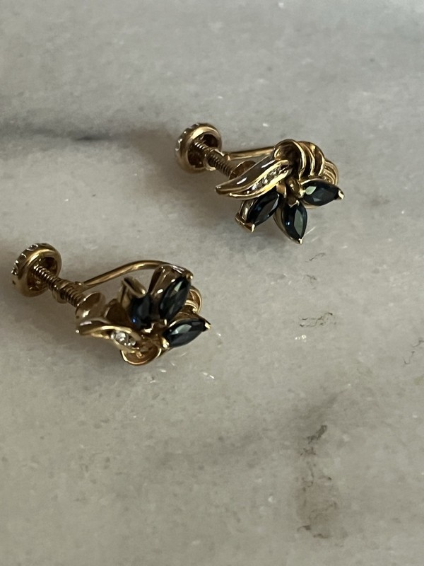 Vintage Blue Sapphires And Diamonds 14k Yellow Gold Clip On Earrings 